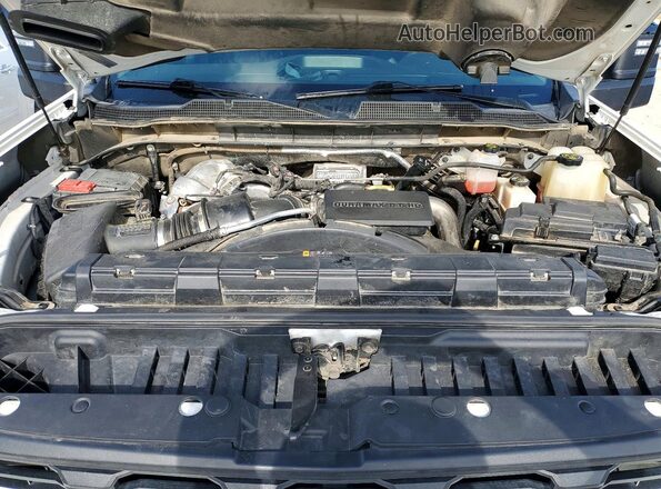 2GC4YMEY6P1725973 2023 CHEVROLET SILVERADO Белый Вид задней части салона
