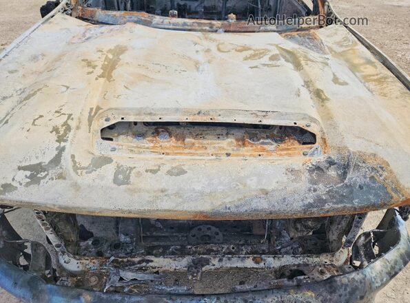 2GC4YNE70R1209866 2024 CHEVROLET SILVERADO White Widok wnętrza z tyłu