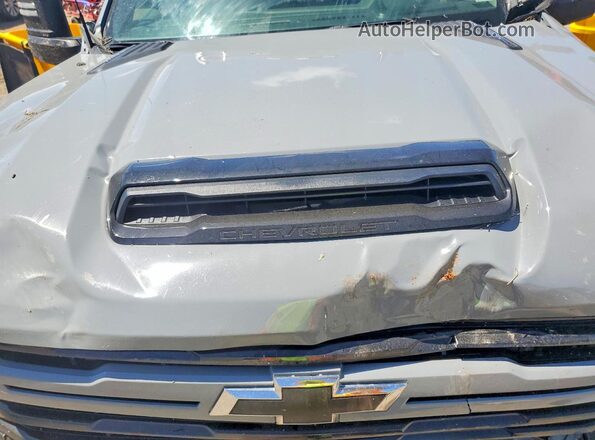 2GC4YNEY8R1271167 2024 CHEVROLET SILVERADO Silver Rear interior view