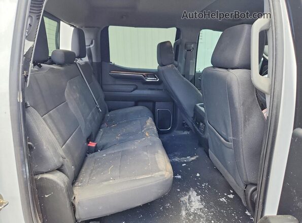 2GCUDEEDXR1169748 2024 CHEVROLET SILVERADO White Հետևի նստատեղերի տեսք