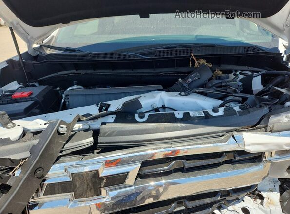 2GCUKDED3T1159490 2026 CHEVROLET SILVERADO White Vista interior trasera