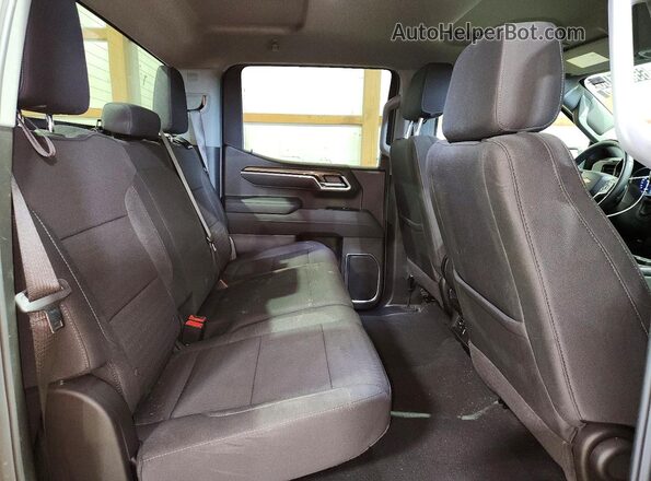 2GCUKDED5T1104183 2026 CHEVROLET SILVERADO Black Вид задніх сидінь