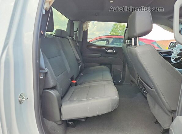 2GCUKDED5T1157756 2026 CHEVROLET SILVERADO White Vista de los asientos traseros