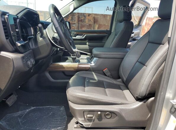 2GCUKEED4S1190199 2025 CHEVROLET SILVERADO Silver Front interior view