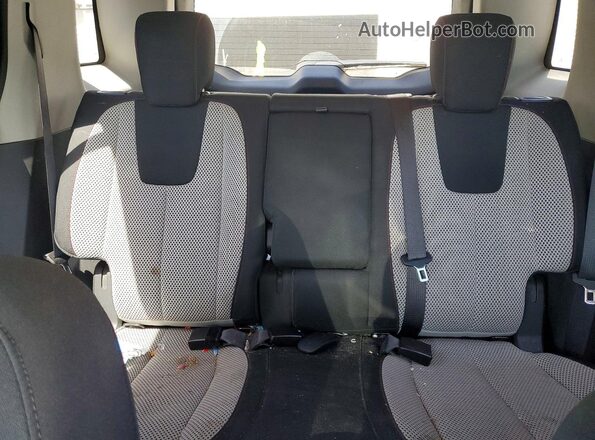 2GKALNEKXG6233134 2016 GMC TERRAIN White Вид задніх сидінь