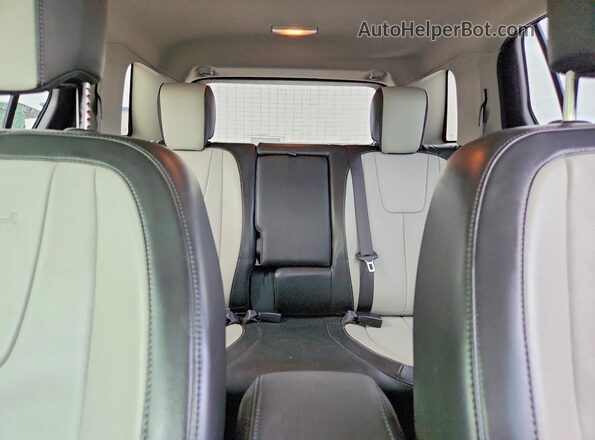 2GKFLRE34H6257985 2017 GMC TERRAIN Silver Widok tylnych siedzeń