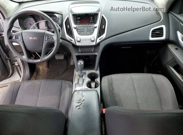 2GKFLSEK6H6282899 2017 GMC TERRAIN Серебряный Вид панели приборов