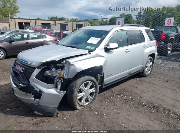 2GKFLTEKXH6196338 2017 GMC TERRAIN Silver წინა მარცხენა ხედი სამი მეოთხედიდან