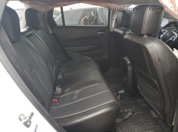 2GKFLUE38H6239945 2017 GMC TERRAIN White Vista interior trasera