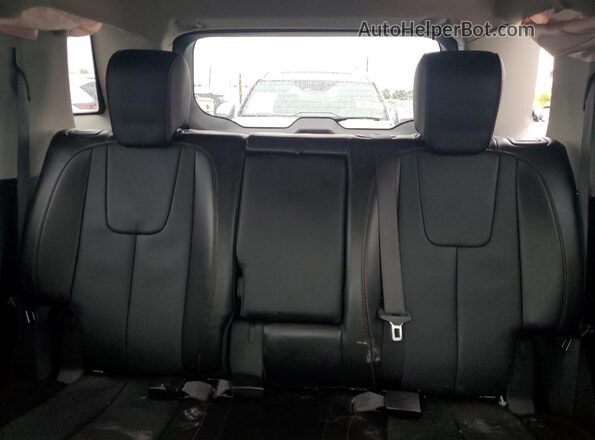 2GKFLUE38H6239945 2017 GMC TERRAIN White Vista de los asientos traseros