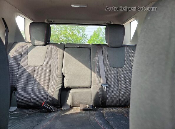2GNALBEK1H1504985 2017 CHEVROLET EQUINOX Silver Հետևի նստատեղերի տեսք