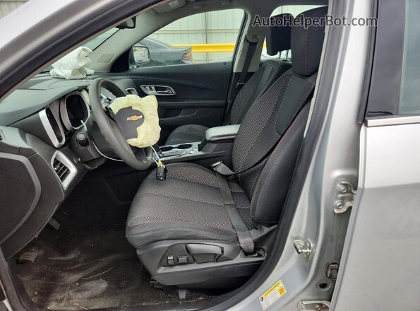 2GNALBEK1H1560053 2017 CHEVROLET EQUINOX Silver წინა სალონის ხედი