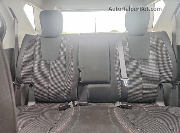 2GNALBEK1H1560053 2017 CHEVROLET EQUINOX Silver უკანა სავარძლების ხედი