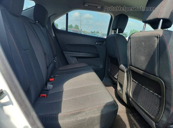 2GNALBEK2G6159094 2016 CHEVROLET EQUINOX White Widok wnętrza z tyłu