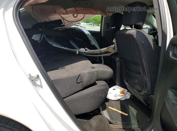 2GNALBEK4H1515334 2017 CHEVROLET EQUINOX Белый Вид задней части салона
