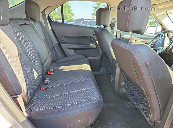 2GNALCEK0H6104764 2017 CHEVROLET EQUINOX Silver Вид задньої частини салону