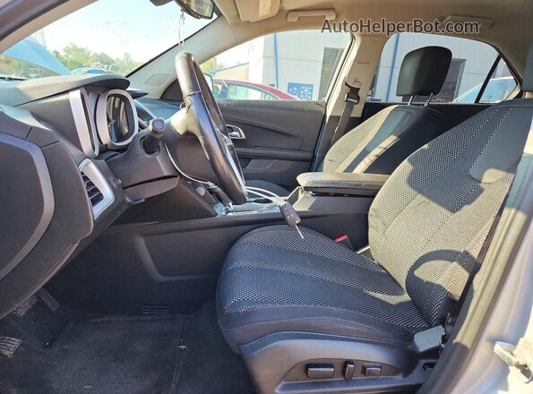 2GNALCEK0H6104764 2017 CHEVROLET EQUINOX Silver Вид салону спереду