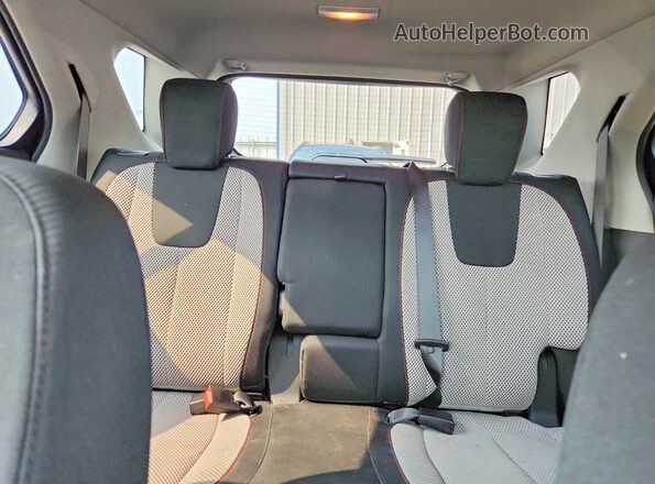 2GNALCEK1H1617146 2017 CHEVROLET EQUINOX Gray Rear seats view
