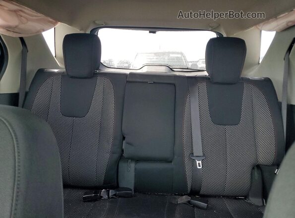 2GNALCEK7H6314410 2017 CHEVROLET EQUINOX Silver უკანა სავარძლების ხედი