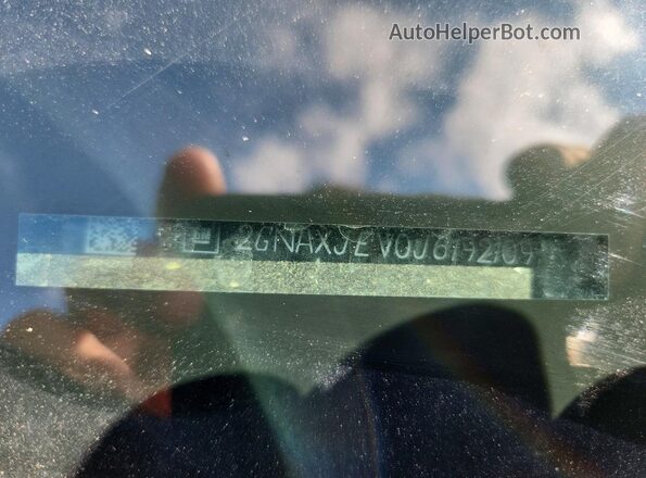 2GNAXJEV0J6192109 2018 CHEVROLET EQUINOX Red VIN sticker view