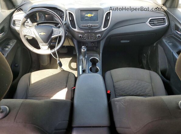 2GNAXJEV0J6312829 2018 CHEVROLET EQUINOX White Вид панелі приладів