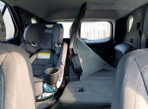 2GNAXJEV1J6207085 2018 CHEVROLET EQUINOX Red უკანა სავარძლების ხედი