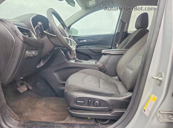 2GNAXJEV1J6329087 2018 CHEVROLET EQUINOX Silver Вид салону спереду
