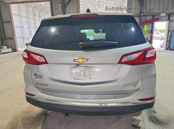2GNAXJEV7J6138418 2018 CHEVROLET EQUINOX Silver Vista trasera