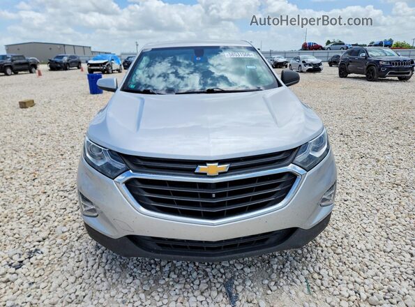 2GNAXJEV7J6284429 2018 CHEVROLET EQUINOX Silver Widok z przodu