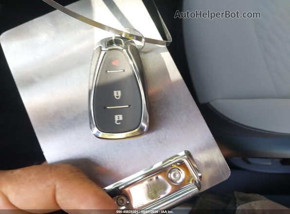 2GNAXJEV8L6172385 2020 CHEVROLET EQUINOX Silver Вид панелі приладів