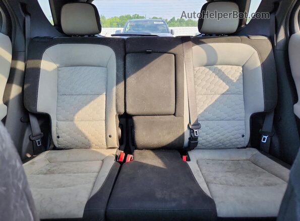 2GNAXLEX5K6152218 2019 CHEVROLET EQUINOX Red Widok tylnych siedzeń