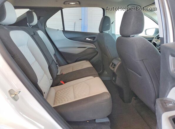 2GNAXREV6J6317192 2018 CHEVROLET EQUINOX Белый Вид задней части салона
