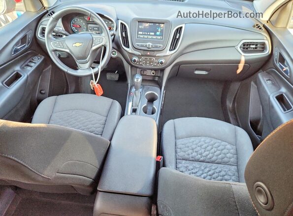 2GNAXSEV2J6220935 2018 CHEVROLET EQUINOX Red Widok deski rozdzielczej