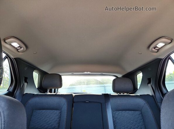 2GNAXSEV2J6220935 2018 CHEVROLET EQUINOX Red Widok tylnych siedzeń