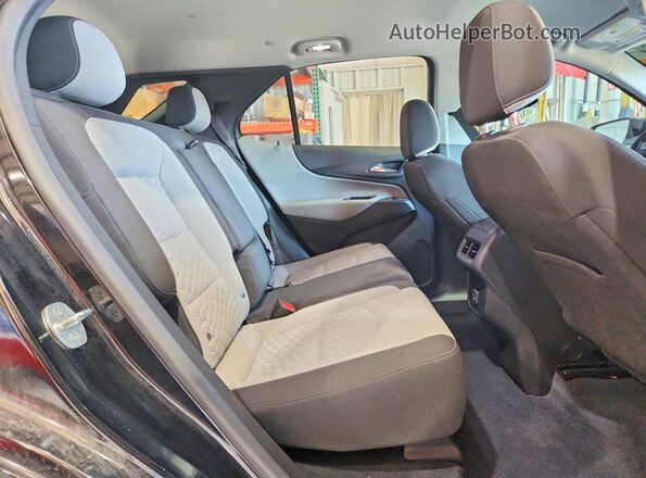 2GNAXTEV8M6118906 2021 CHEVROLET EQUINOX Black Widok wnętrza z tyłu