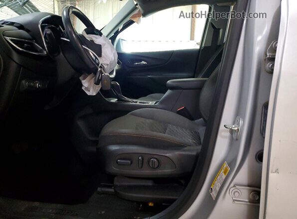 2GNAXTEX8J6160330 2018 CHEVROLET EQUINOX Silver Вид салону спереду