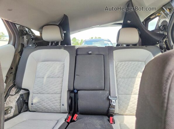 2GNAXUEV6K6243258 2019 CHEVROLET EQUINOX Черный Вид задних сидений