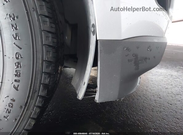 2GNFLEEK1H6326683 2017 CHEVROLET EQUINOX Silver Widok z przodu