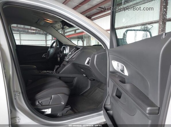 2GNFLEEK1H6326683 2017 CHEVROLET EQUINOX Silver Widok wnętrza z przodu