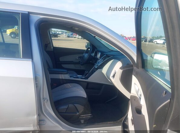 2GNFLEEK9H6313132 2017 CHEVROLET EQUINOX Silver Սալոնի դիմացի տեսք