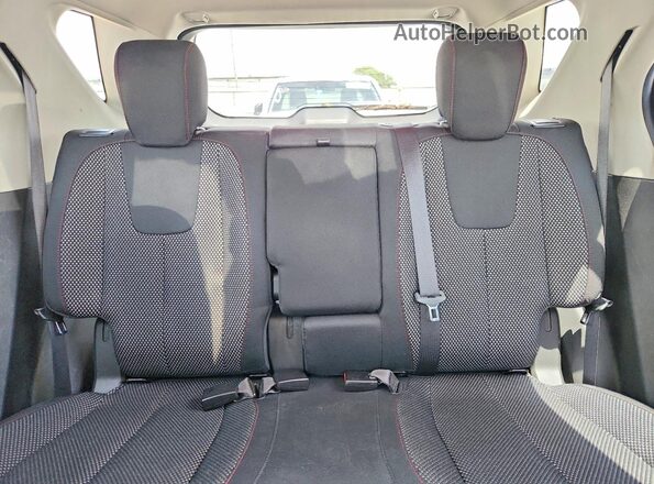 2GNFLFEK0G6151539 2016 CHEVROLET EQUINOX Черный Вид задних сидений