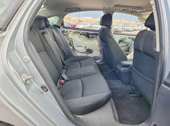 2HGFC1F31GH644946 2016 HONDA CIVIC Silver Rear seats view