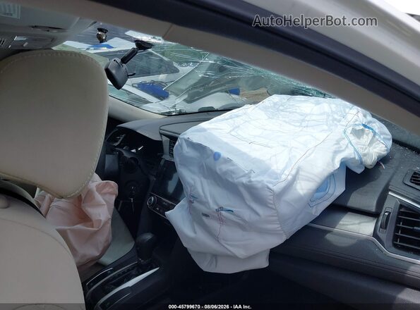 2HGFC2F57JH504964 2018 HONDA CIVIC White 