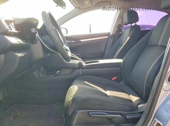 2HGFC2F57JH543795 2018 HONDA CIVIC Серебряный Вид салона спереди