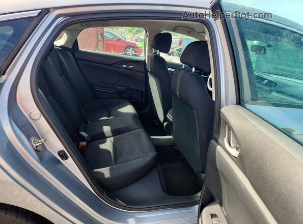 2HGFC2F59JH566723 2018 HONDA CIVIC Серебряный Вид задних сидений