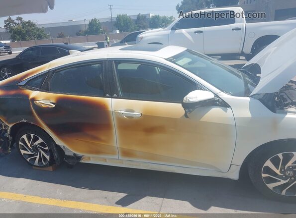 2HGFC2F72JH515551 2018 HONDA CIVIC White Rear interior view