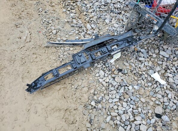 2HGFC2F7XJH596749 2018 HONDA CIVIC Silver Շարժիչի բաժամունքի տեսք