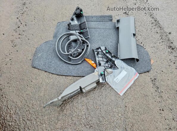 2HGFC2F87LH597255 2020 HONDA CIVIC White Вид підкапотного простору