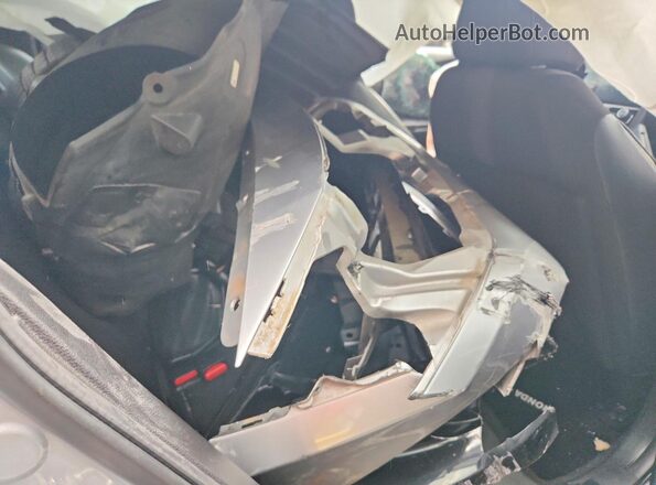 2HGFC2F88LH501195 2020 HONDA CIVIC Silver Widok tylnych siedzeń
