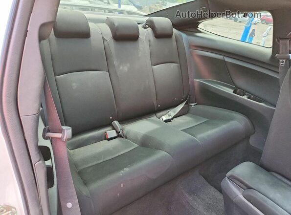 2HGFC3A54KH754662 2019 HONDA CIVIC White Widok tylnych siedzeń